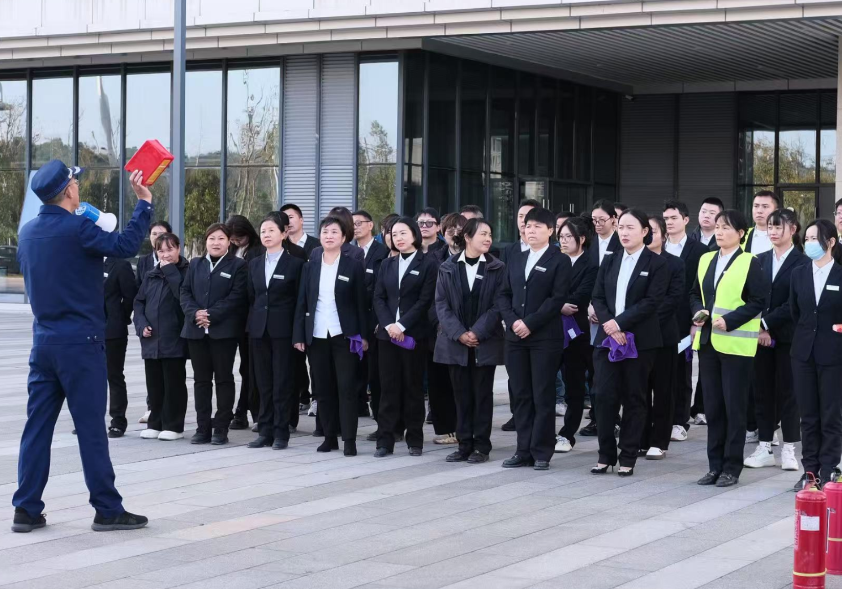 岳阳市国资公司系统多维开展消防演练