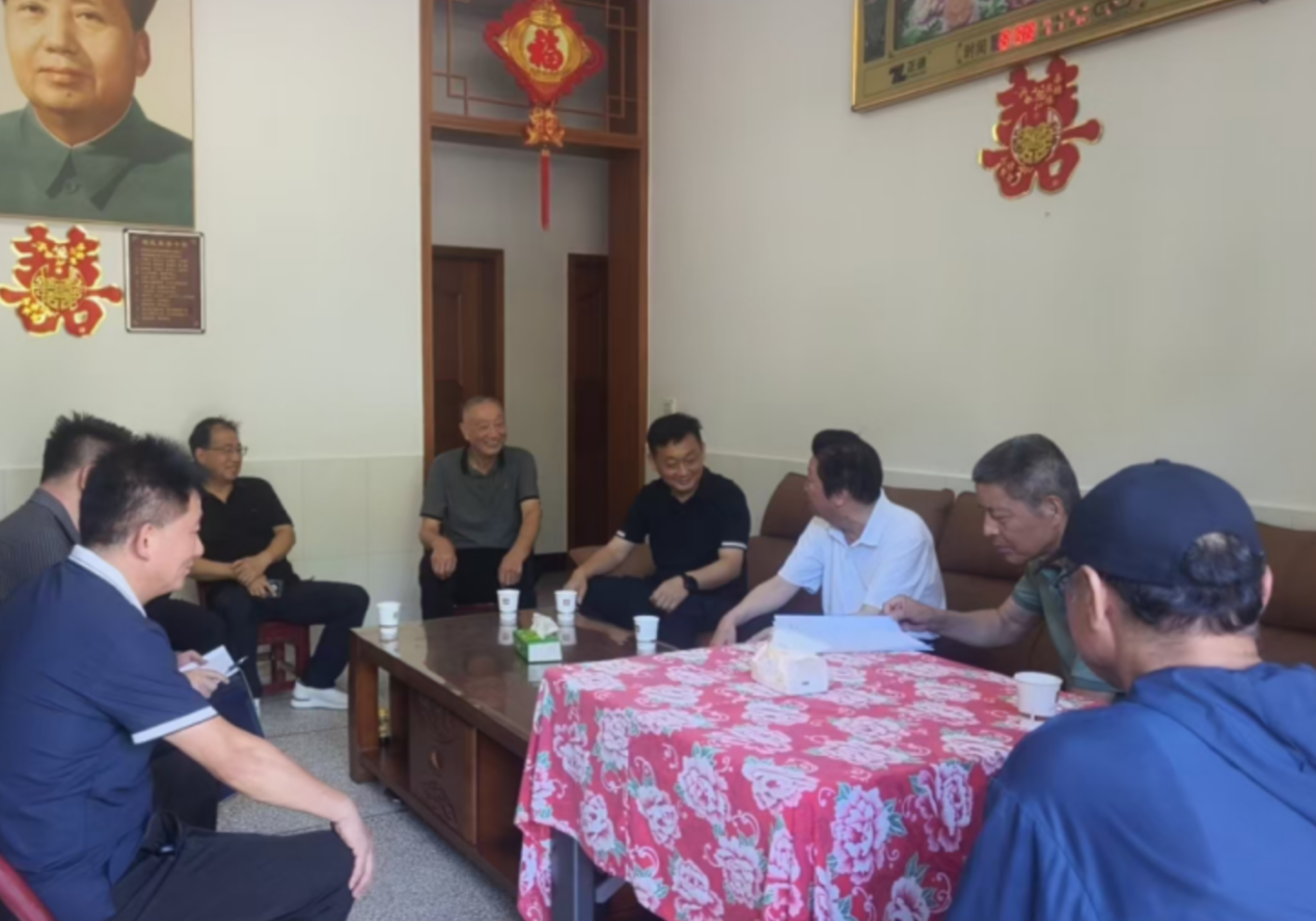 市关工委赴云溪区云溪街道八一村调研清廉文化并走访慰问困境儿童