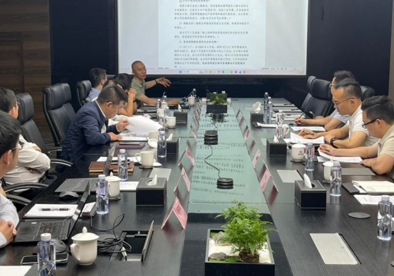 临港高新区：蔺佳带队赴北京新紫光集团洽谈合作