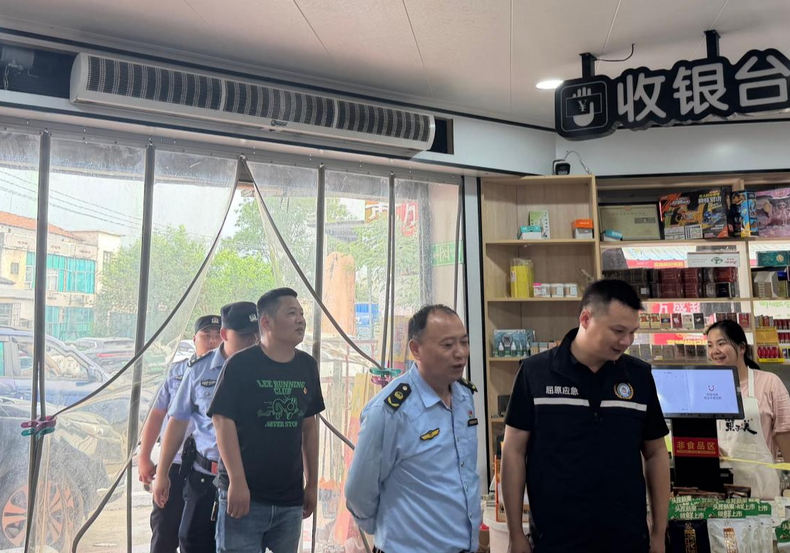 河市镇开展国庆节前烟花爆竹“打非治违”安全专项检查