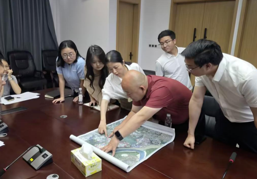 临港高新区：一间厂房  一个工位  一顿热饭——洞庭天下的企业服务“三本账”